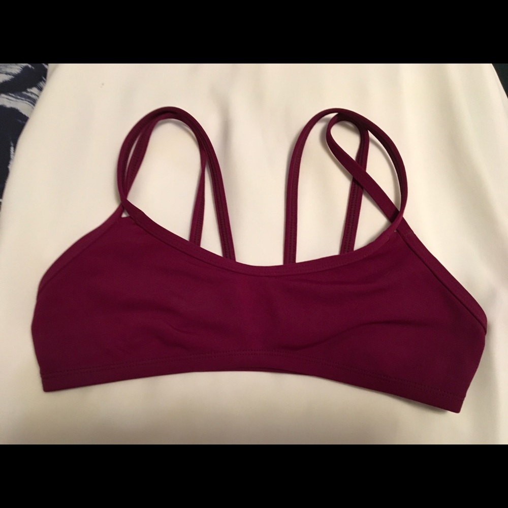 Jolyn Top Maroon M